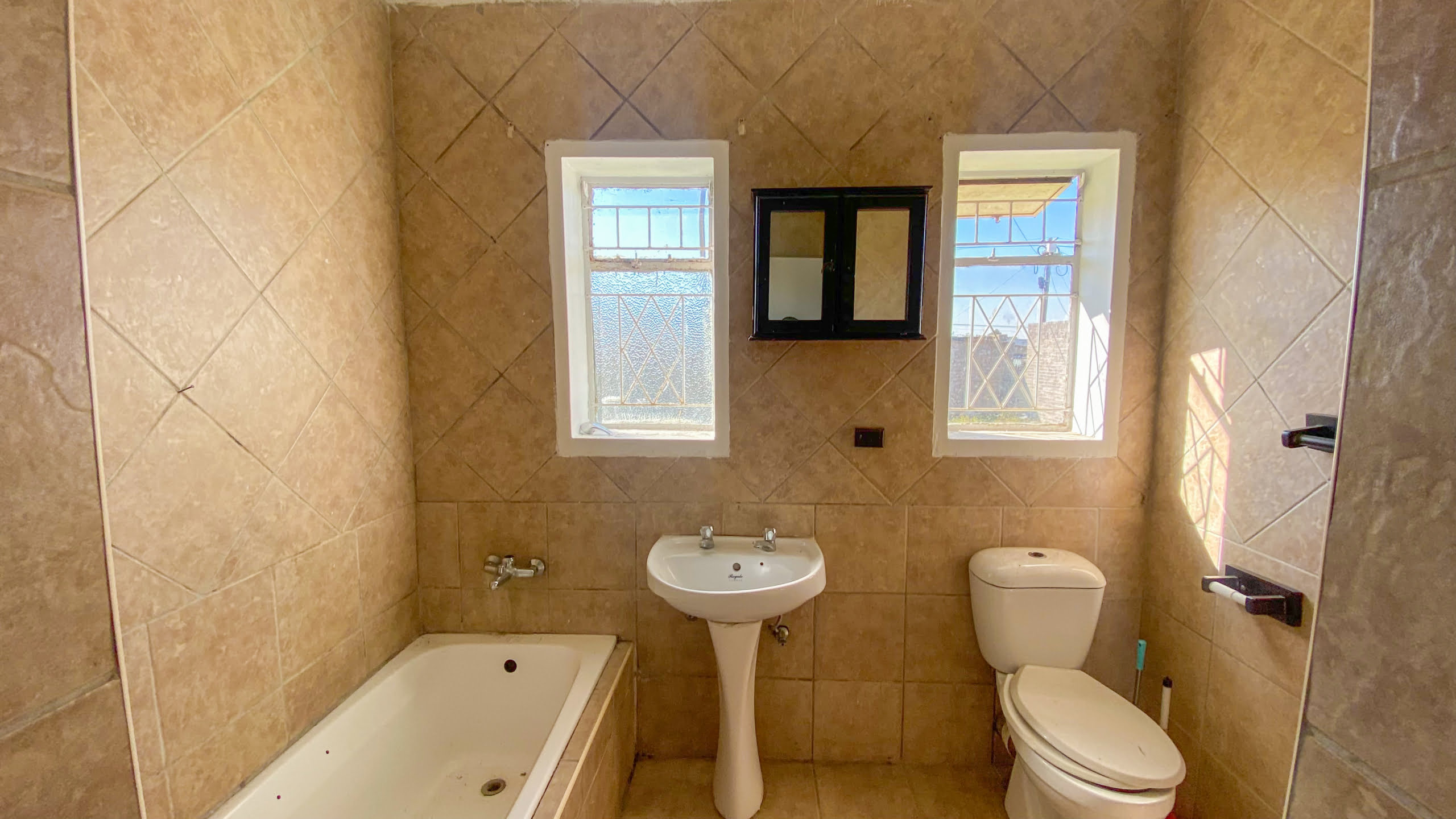 Property For Rent In Johannesburg South By Propertyzz.com (77 of 85) House To Rent In Johannesburg South By Propertyzz_com