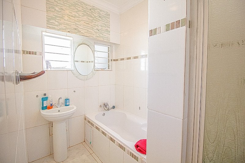 Apartment_to_sale_in_Centurion_by_propertyzz_com 14