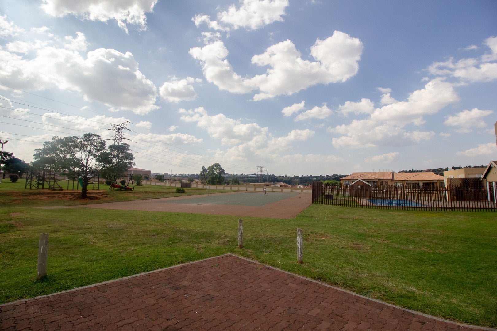 Townhouse For Rent In Mondeor, Johannesburg South by Propertyzz_com 14