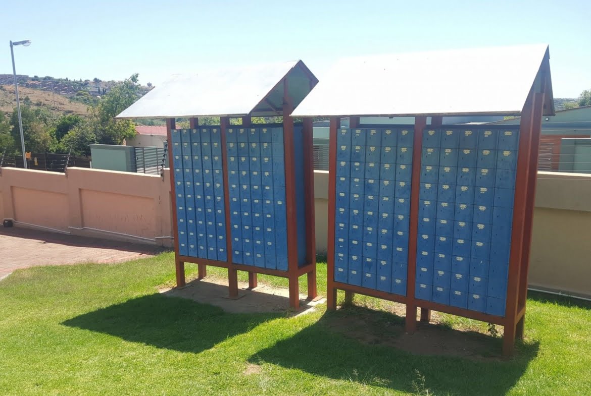 Townhouse For Rent In Mondeor, Johannesburg South by Propertyzz_com 9