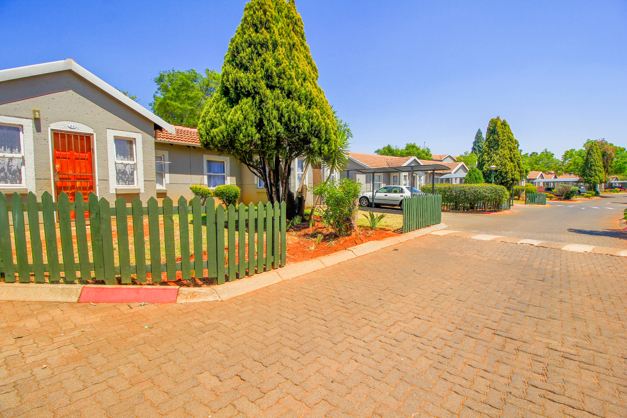 Property For Sale In Roodeport By Propertyzz.com (19 of 19)