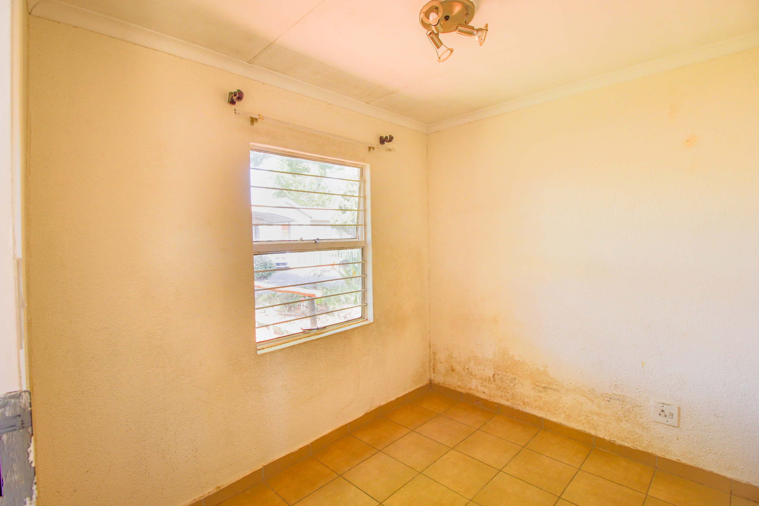 Property For Sale In Roodeport By Propertyzz.com (7 of 19)